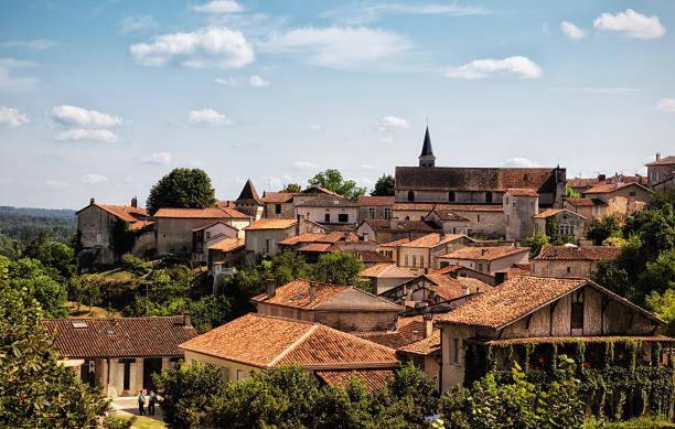 Les Chantours, Domaine De 15 Hectares Arbore Et Fleuri Bed & Breakfast Saint-Antoine-Cumond Exterior photo